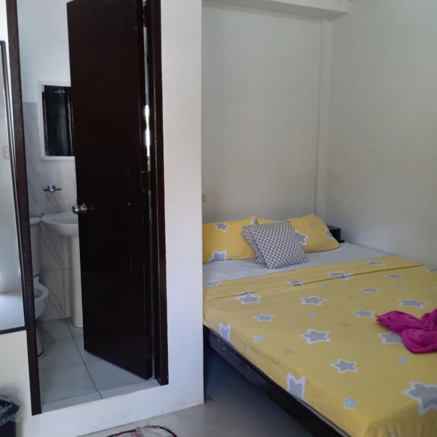 Chelle'S Apartelle-Inn El Nido Exterior photo